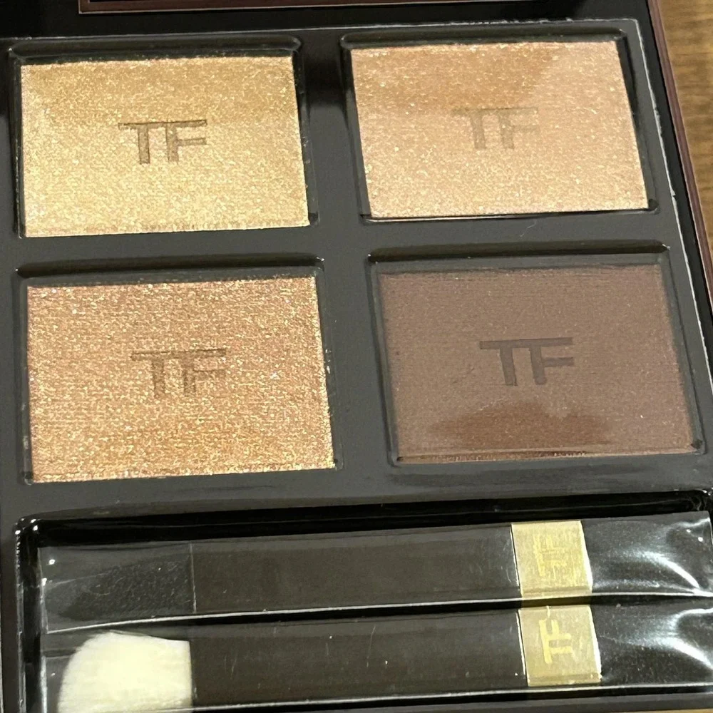 Tom Ford Eye Color Quad 48 Peach Glamour 0.18oz 5.2g Shimmer Matte Eyeshadow